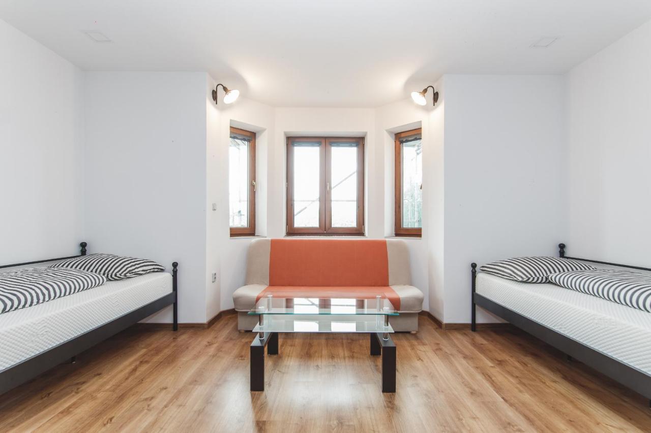 Villa U Areny Острава Экстерьер фото